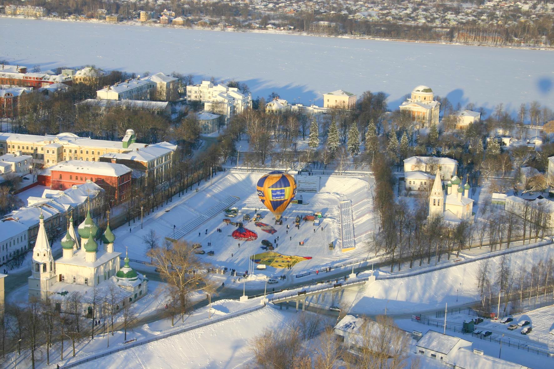 Растяжки (перетяжки). образцы рекламы